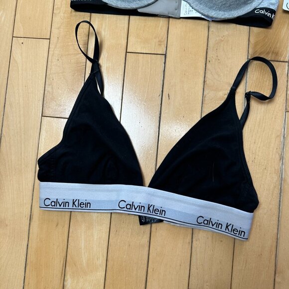 NWT CALVIN KLEIN Padded Grey Knit Bra Size 34B + Free Black Bra Size Small - Picture 4 of 9